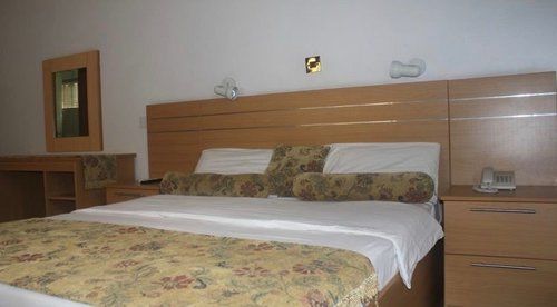 La Patriache Lodge Aliayabiagba Ngoại thất bức ảnh