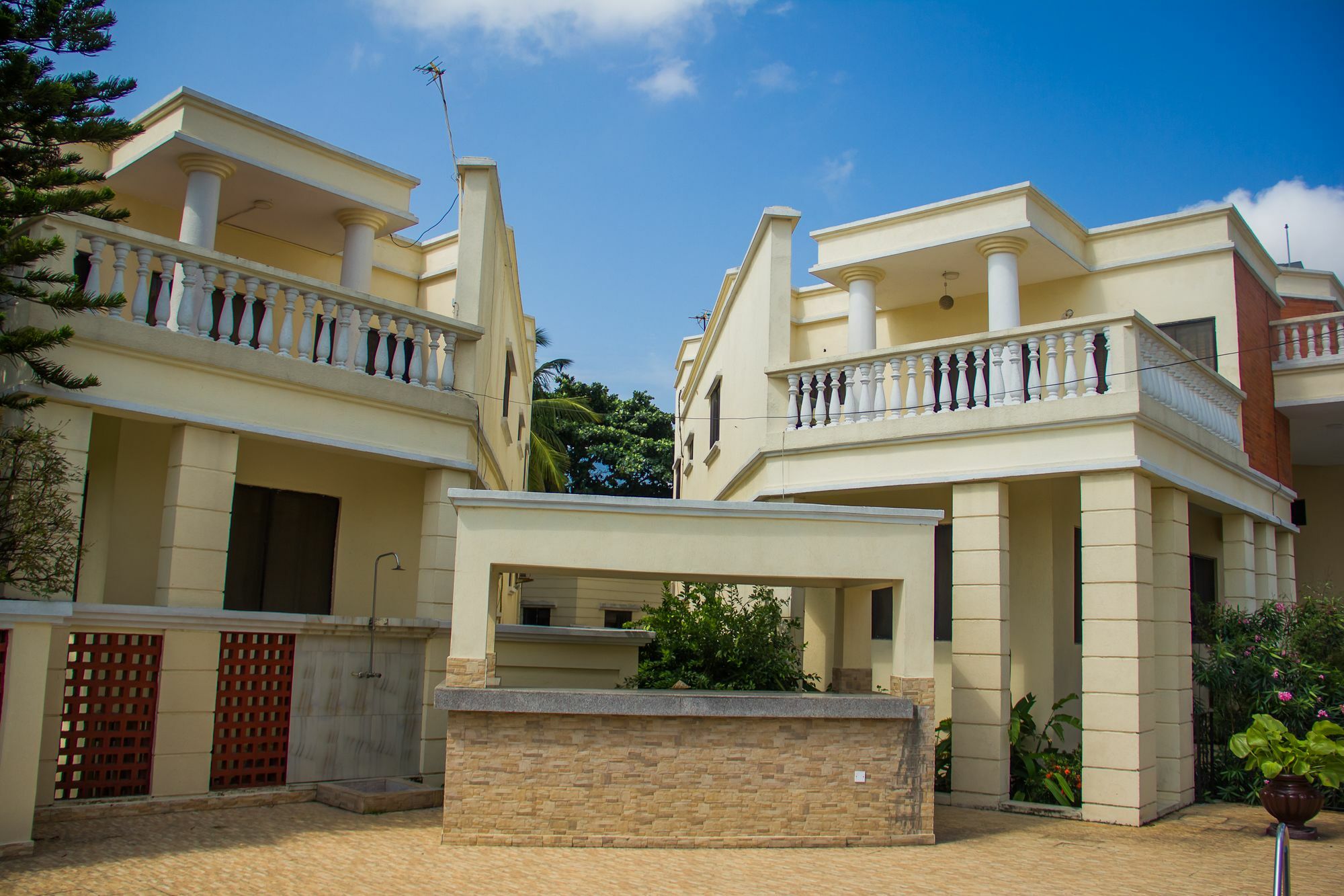 La Patriache Lodge Aliayabiagba Ngoại thất bức ảnh